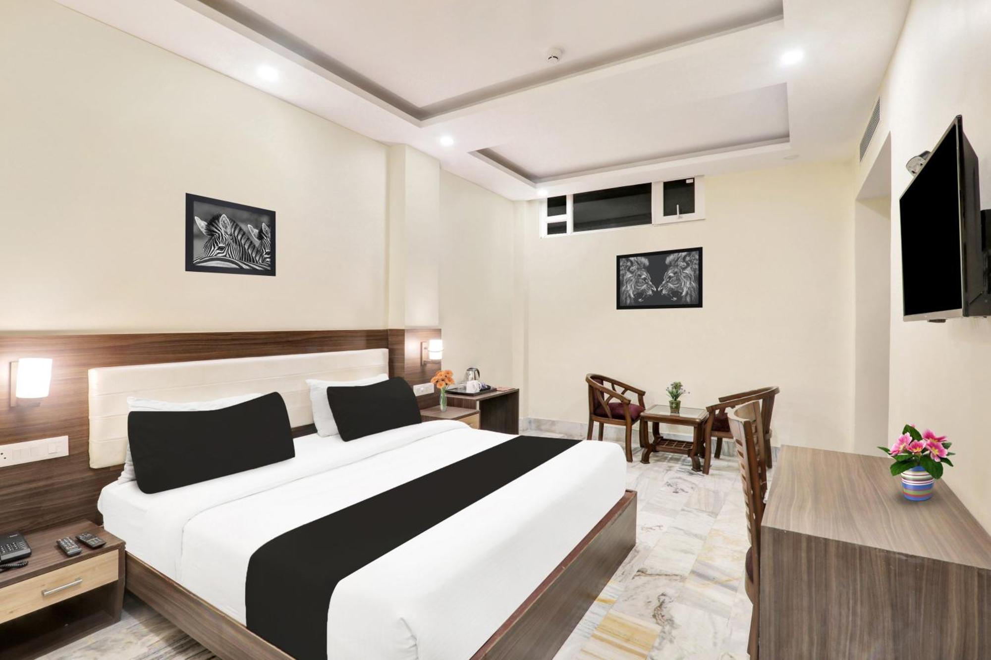Super Townhouse Kankarbagh Formerly Kunwar Alcajars باتنا المظهر الخارجي الصورة